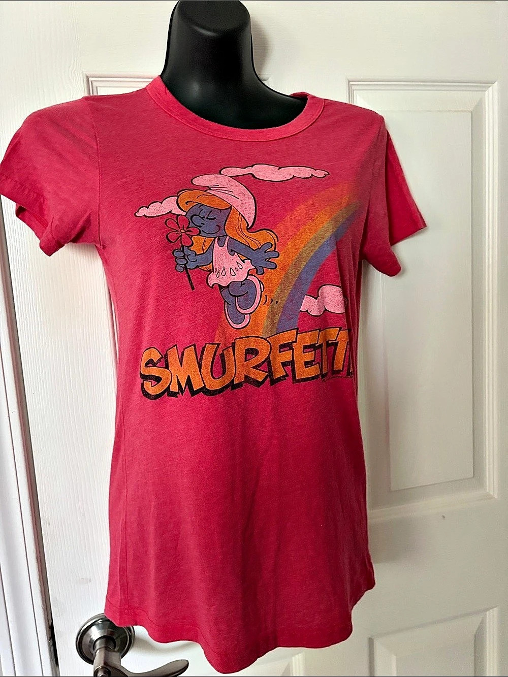 Smurfette graphic tee in red